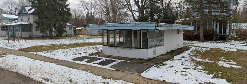 Dairy Queen - 2018 Street View (newer photo)